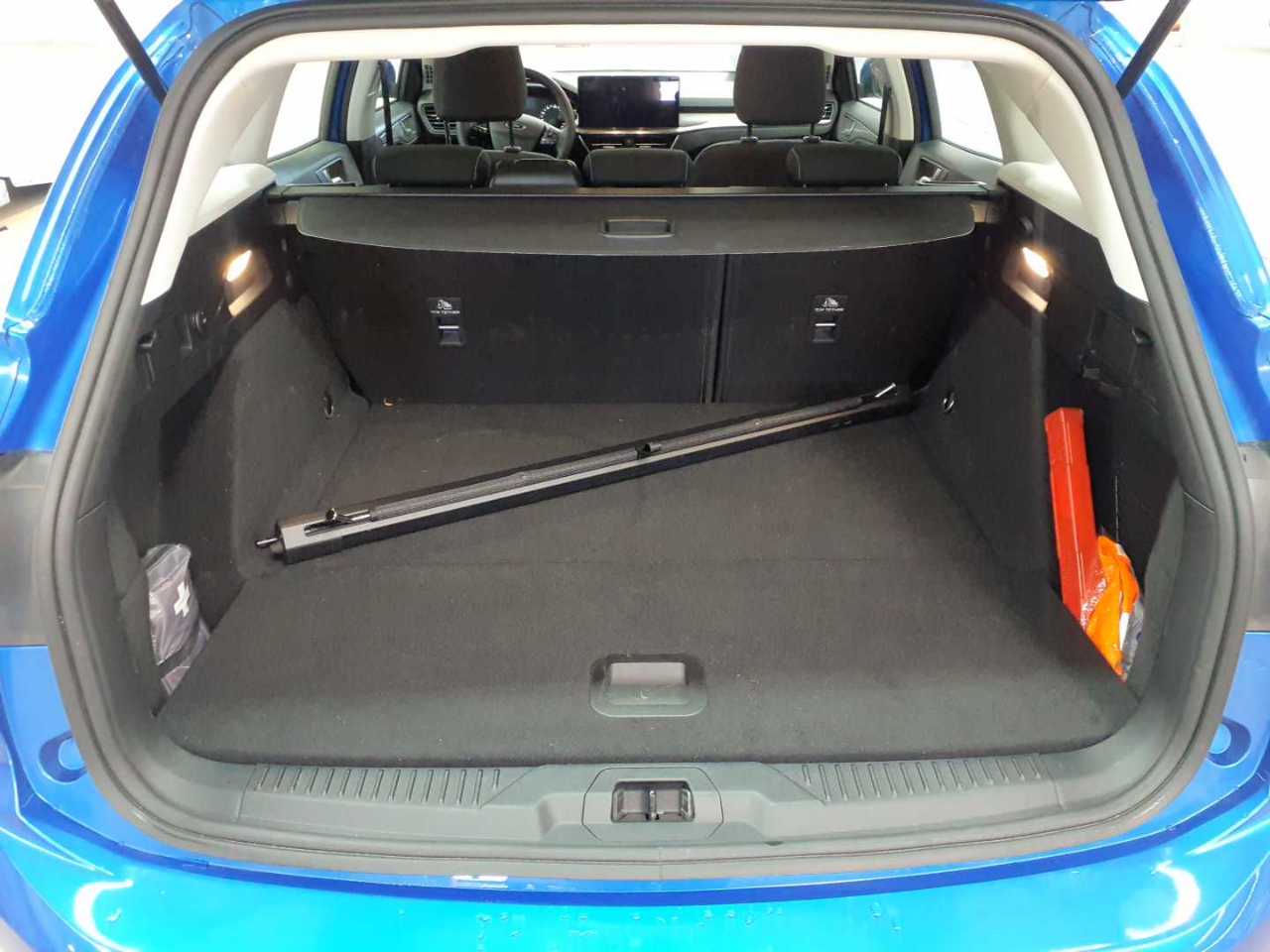 Ford Focus Turnier 1.5 EcoBlue Start-Stopp-System Aut. TITANIUM 15