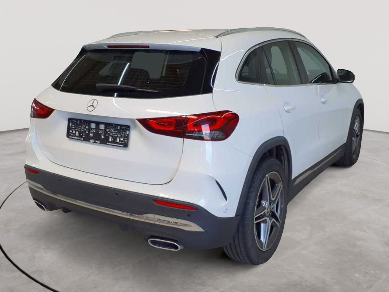 Mercedes-Benz GLA 220 d 8G-DCT AMG Line 4