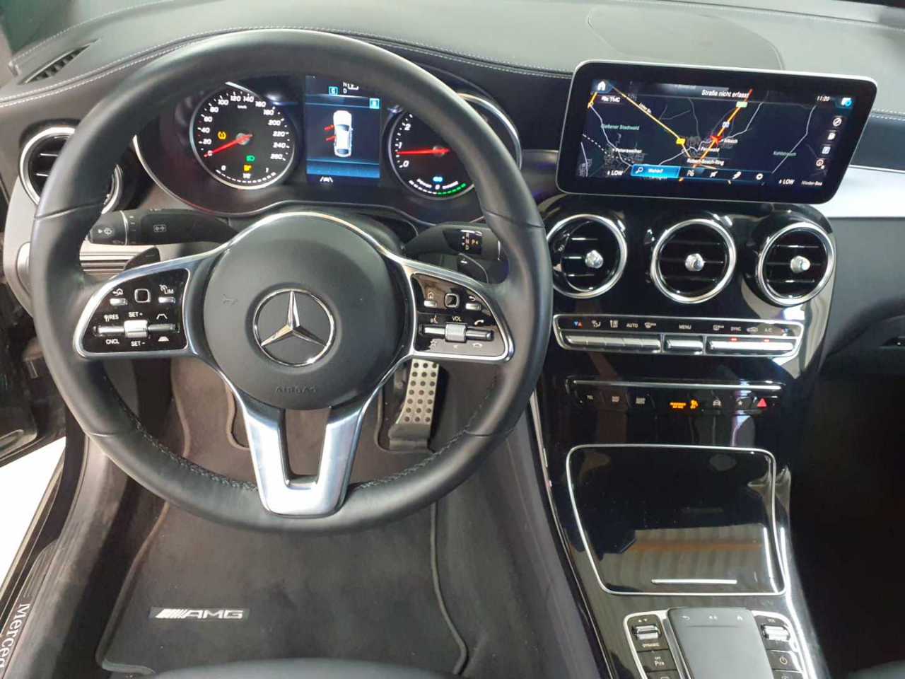 Mercedes-Benz GLC-Coupe 200 4Matic 9G-TRONIC AMG Line 9