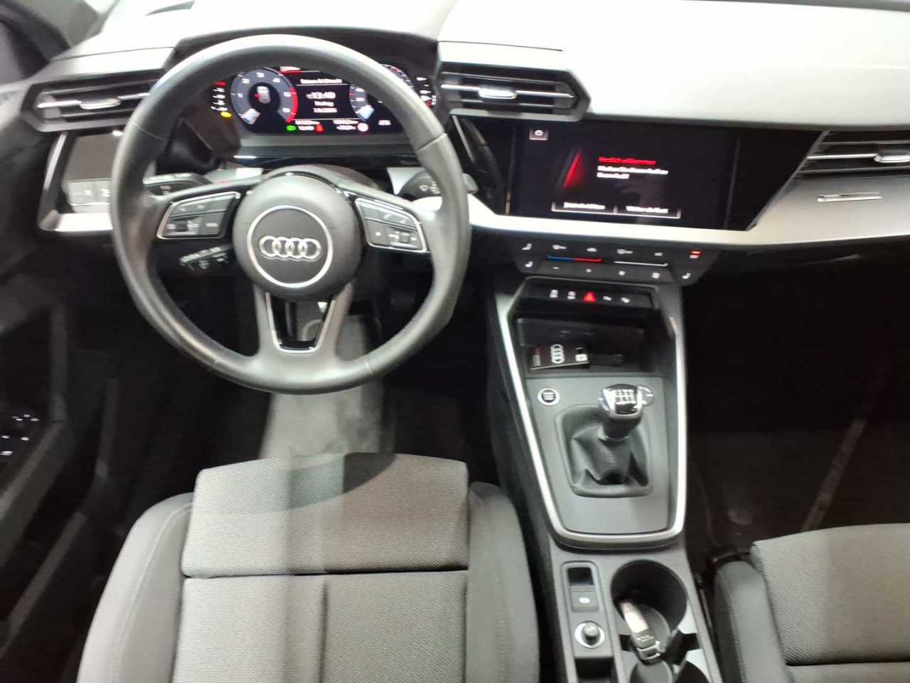 Audi A3 35 TDI Sportback S line 10