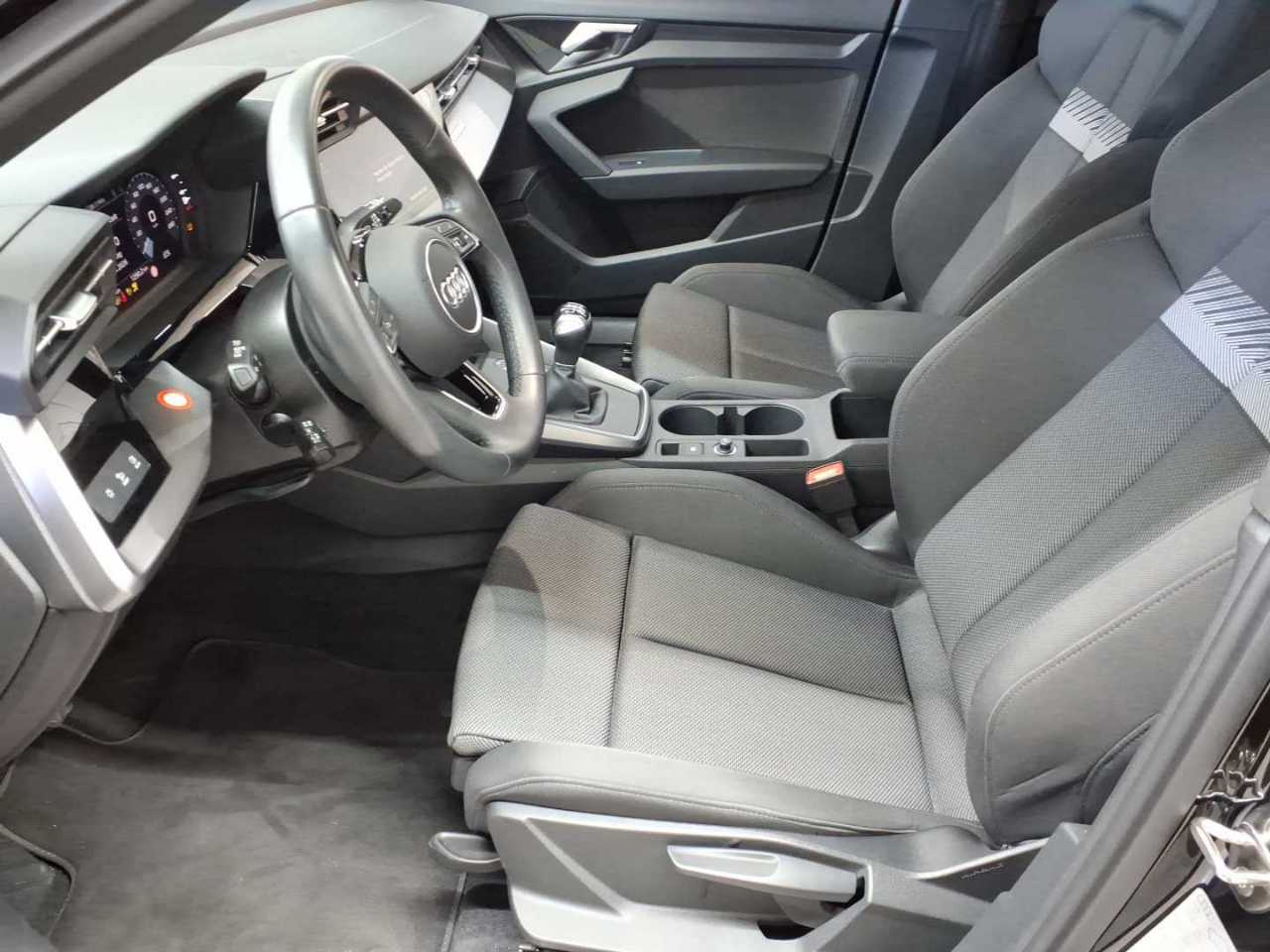 Audi A3 35 TDI Sportback S line 7