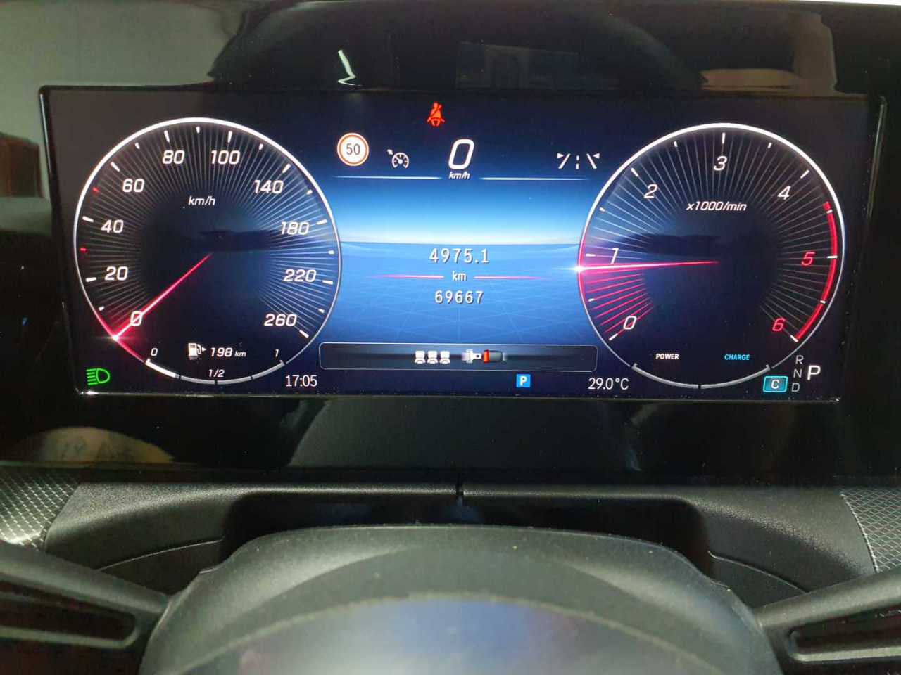 Mercedes-Benz C 200 d T 9G-TRONIC Avantgarde 11