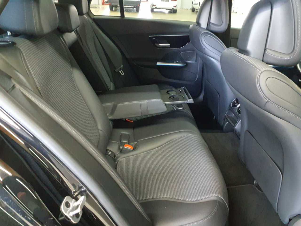 Mercedes-Benz C 200 d T 9G-TRONIC Avantgarde 14