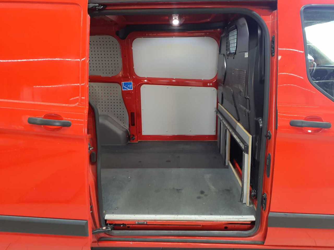 Ford Transit Custom 320 L1H1 LKW VA Trend 13