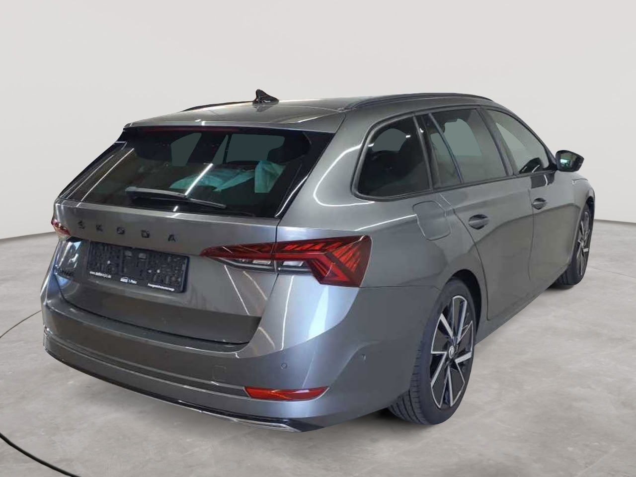 Skoda Octavia Combi 2.0 TSI DSG 4x4 Sportline 4