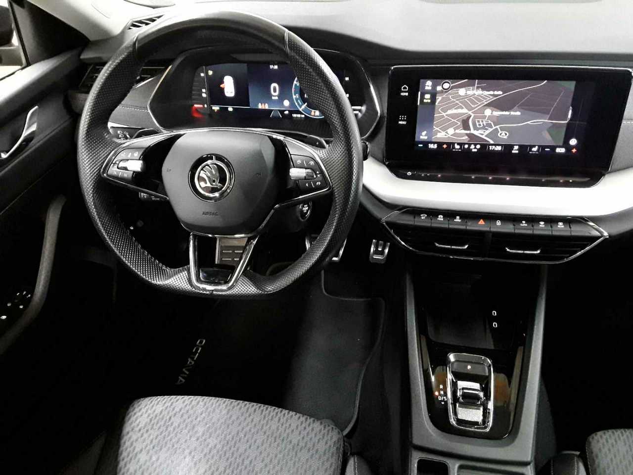 Skoda Octavia Combi 1.4 TSI iV DSG Style 10