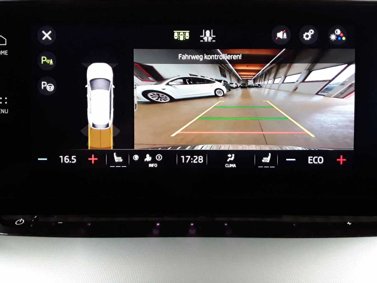 Skoda Octavia Combi 1.4 TSI iV DSG Style 18