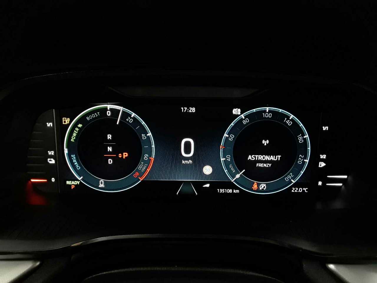 Skoda Octavia Combi 1.4 TSI iV DSG Style 11