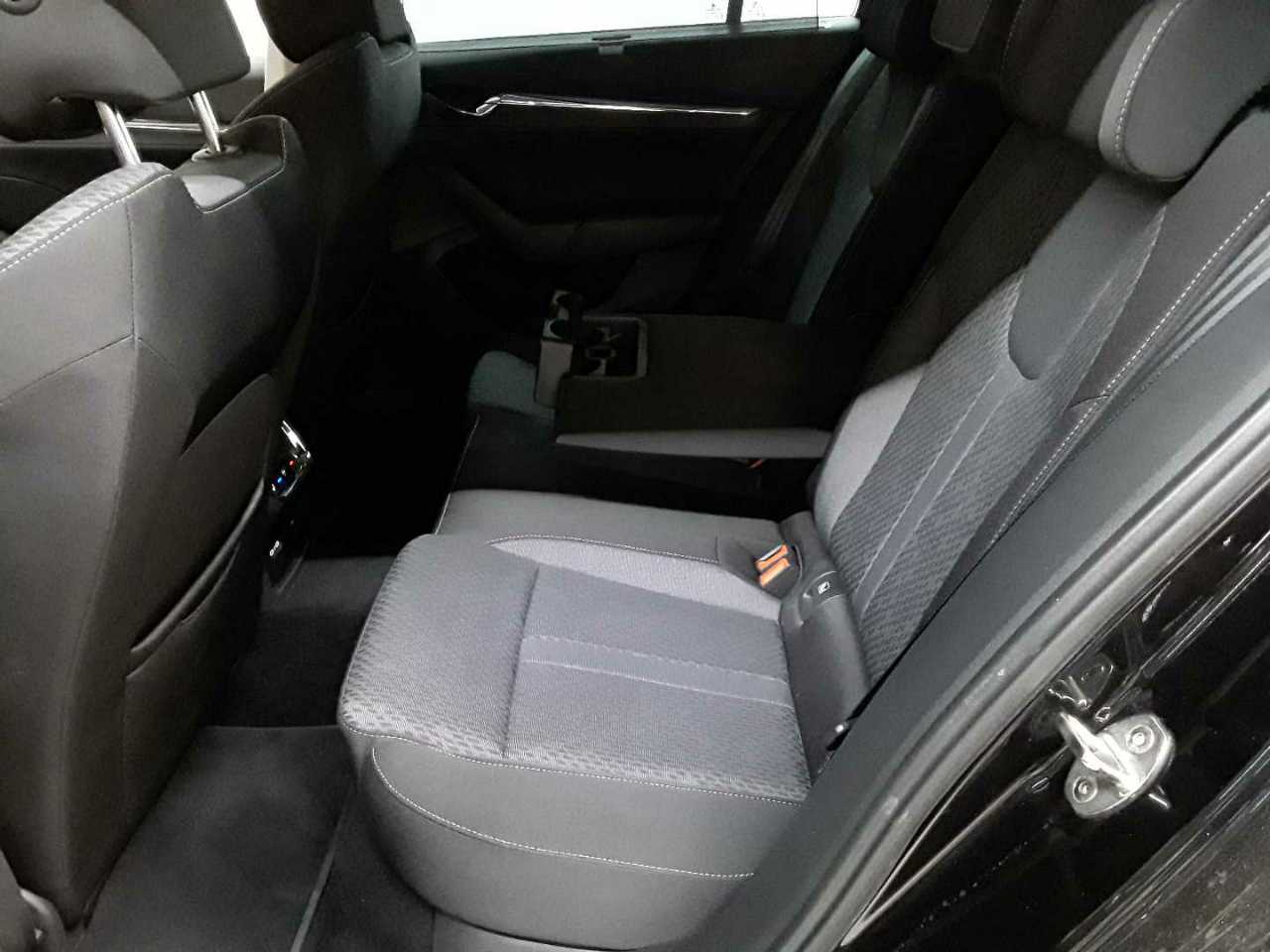 Skoda Octavia Combi 1.4 TSI iV DSG Style 13