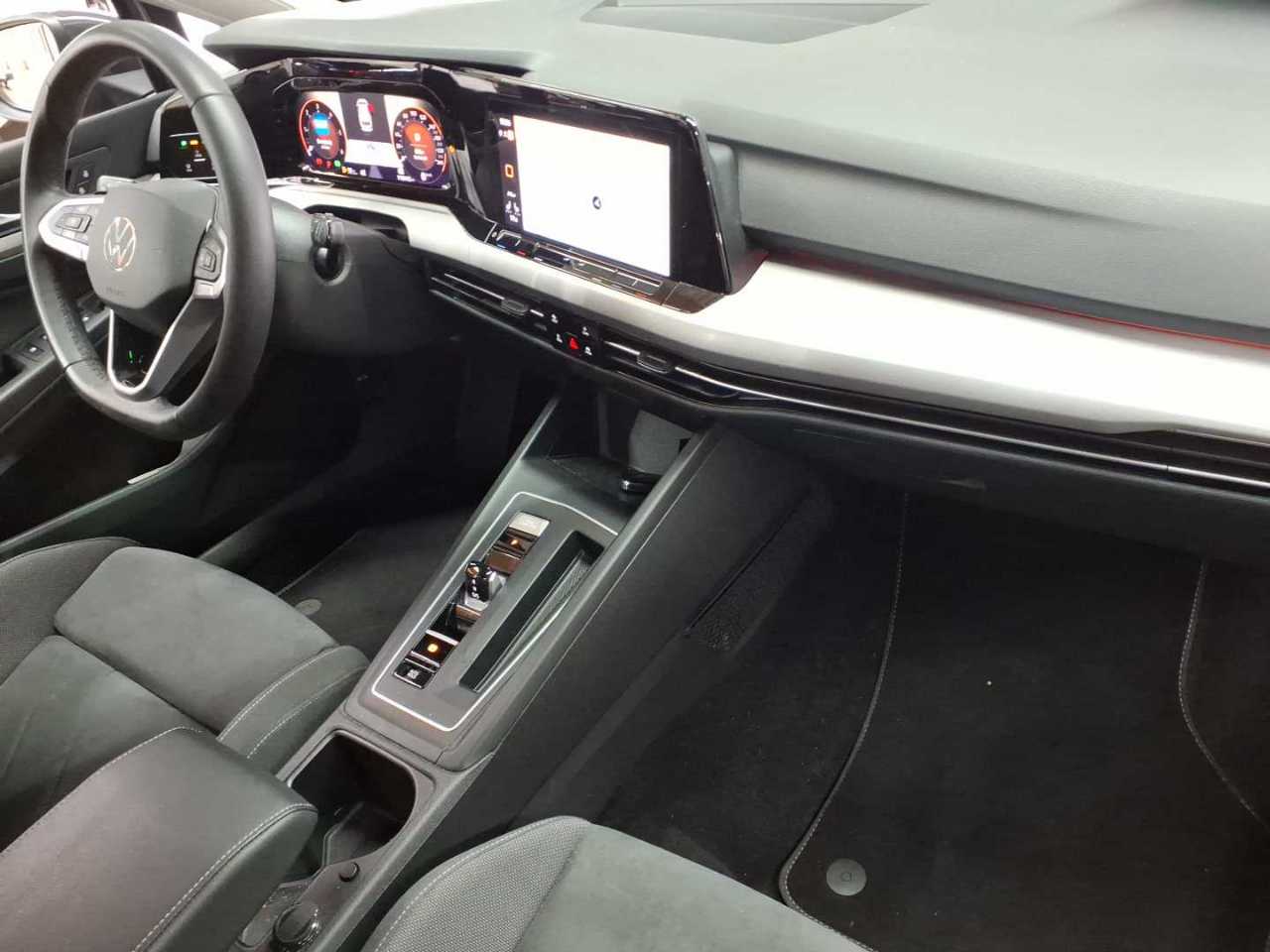 Vw Golf Variant 2.0 TDI SCR DSG Life 9