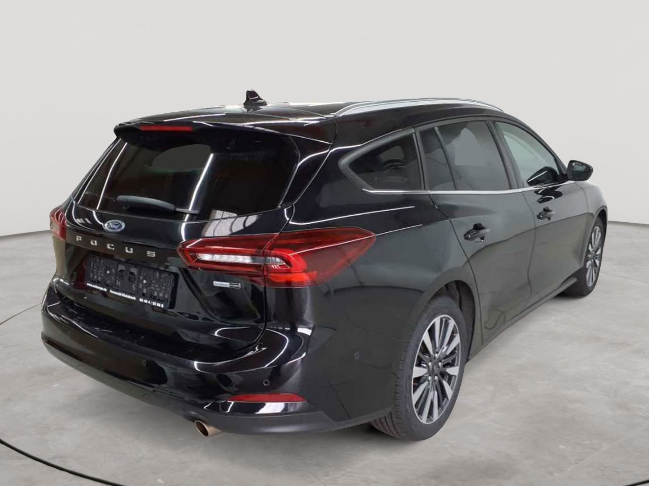Ford Focus Turnier 1.0 EcoBoost Hybrid Aut. TITANIUM X 4