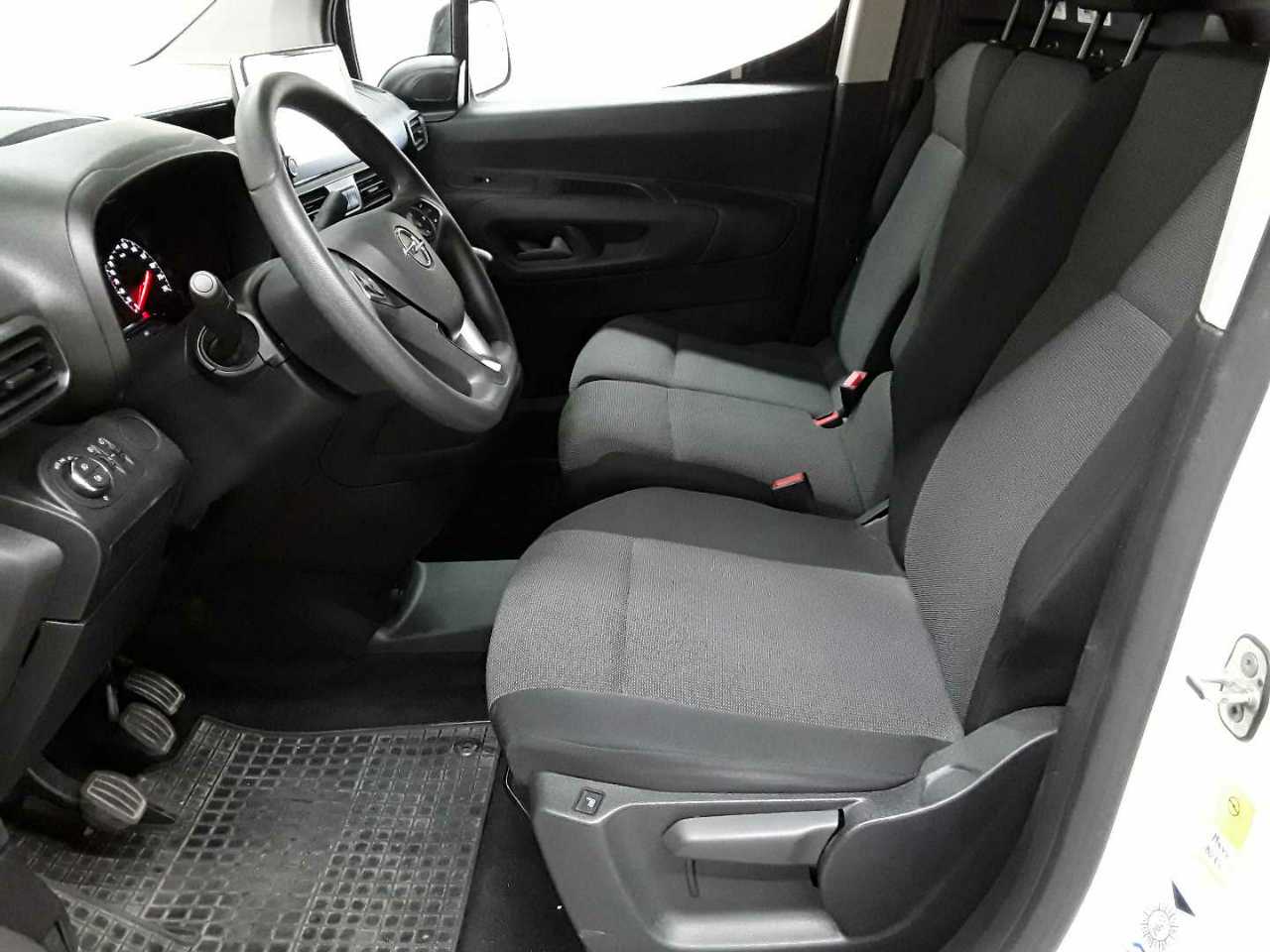 Opel Combo Cargo 1.5 D Edition 7