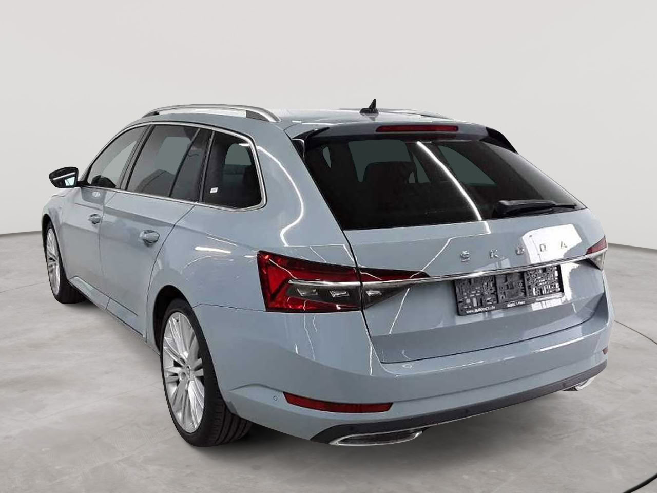 Skoda Superb Combi 1.4 TSI iV DSG L&K 5