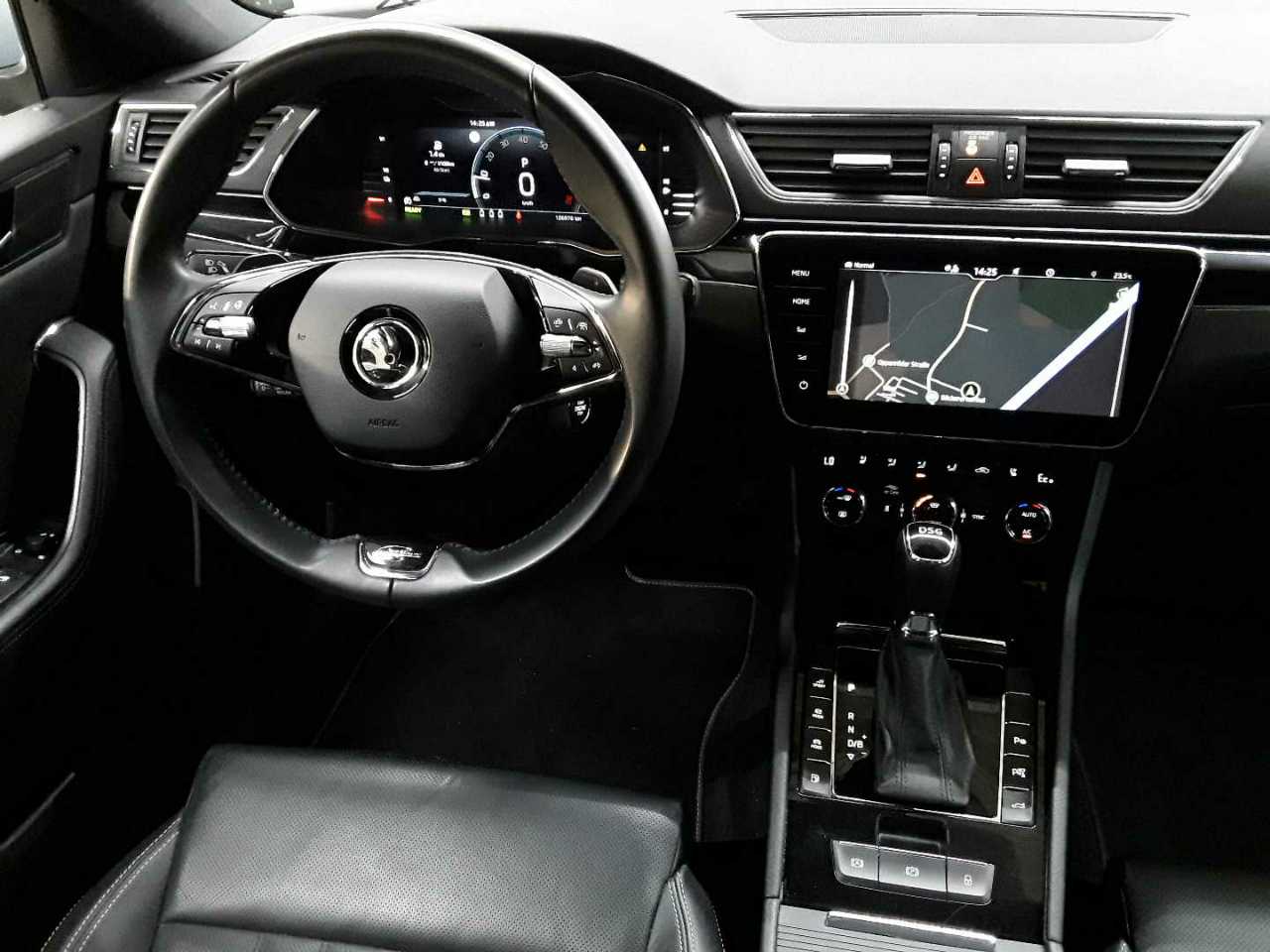 Skoda Superb Combi 1.4 TSI iV DSG L&K 10