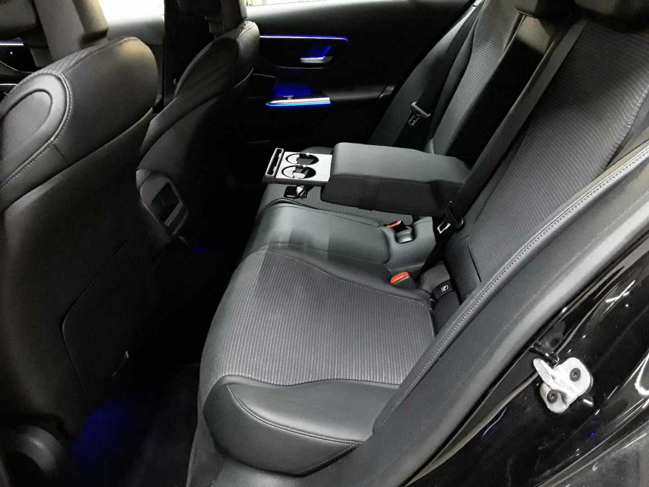 Mercedes-Benz C 220 d T 9G-TRONIC Avantgarde 13