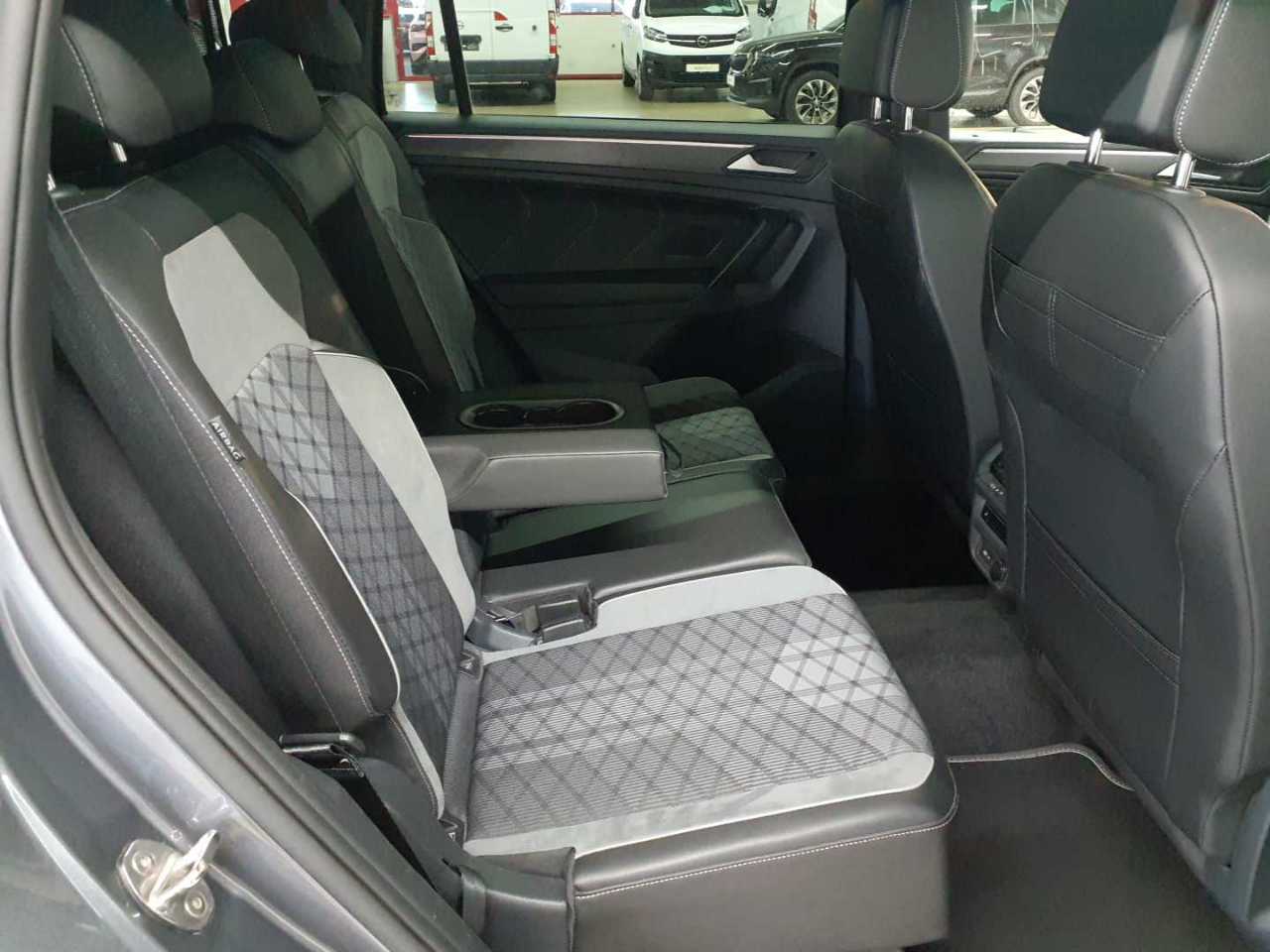 Vw Tiguan Allspace 2.0 TDI SCR 4Motion DSG R-Line 13