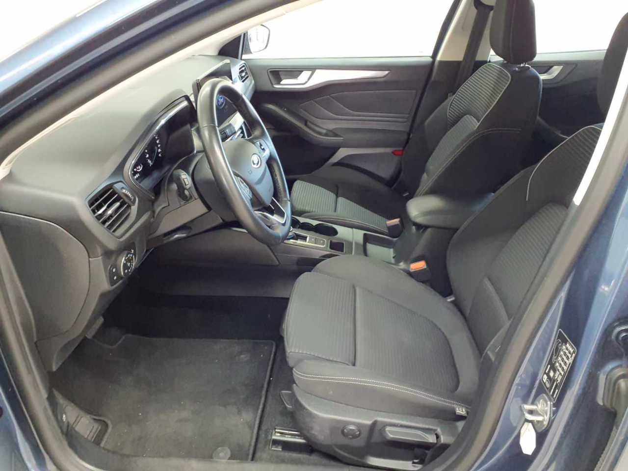 Ford Focus Turnier 1.5 EcoBlue Start-Stopp-System Aut. TITANIUM 8
