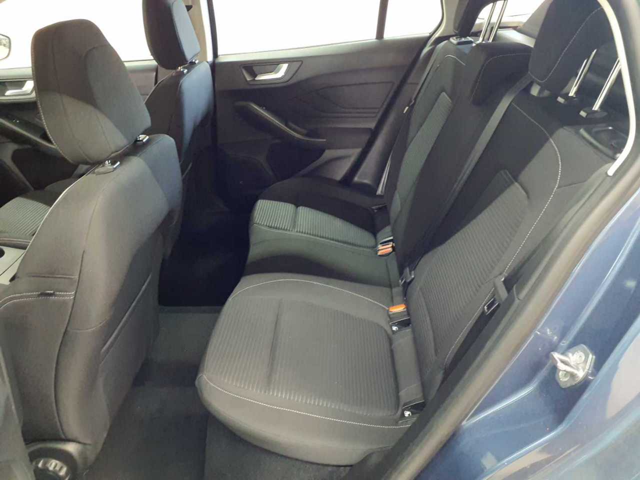 Ford Focus Turnier 1.5 EcoBlue Start-Stopp-System Aut. TITANIUM 14
