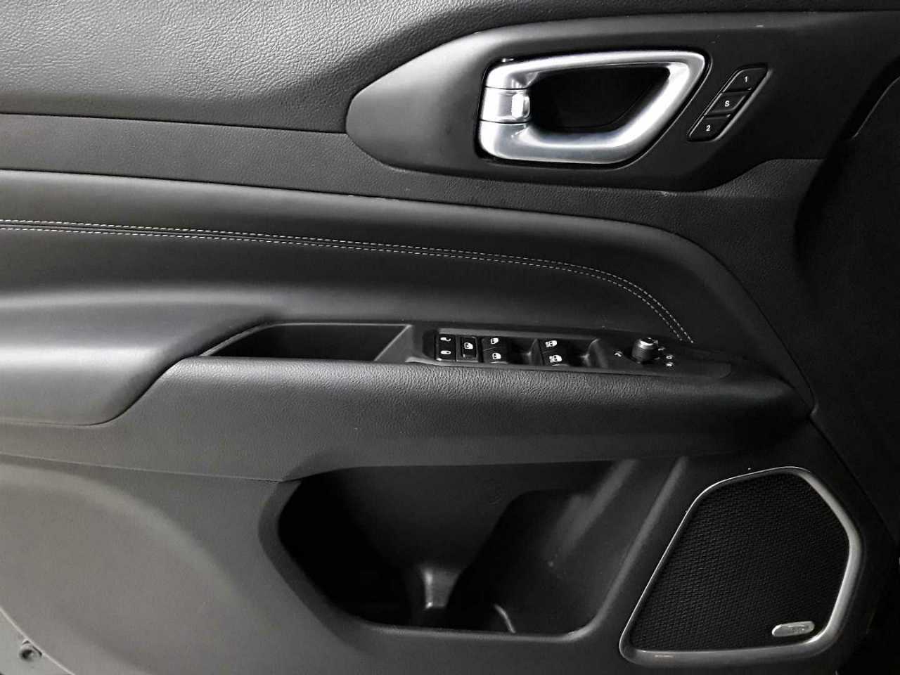 Jeep Compass 1.5 GSE T4 48V e-Hybrid Automatik S 16