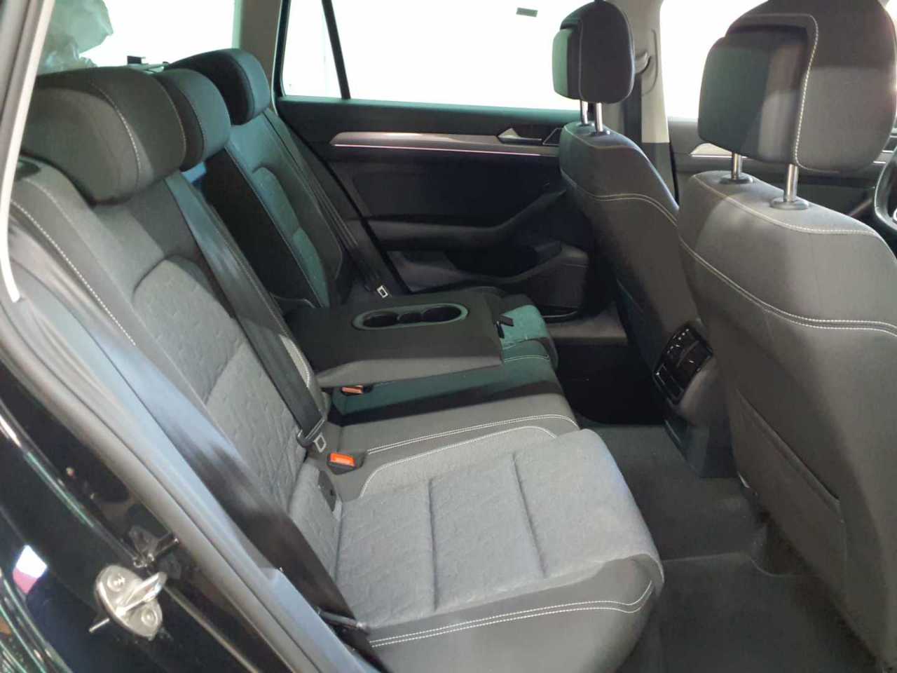 Vw Passat Variant 2.0 TDI SCR DSG Business 12