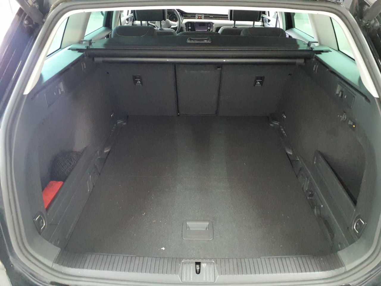 Vw Passat Variant 2.0 TDI SCR DSG Business 14