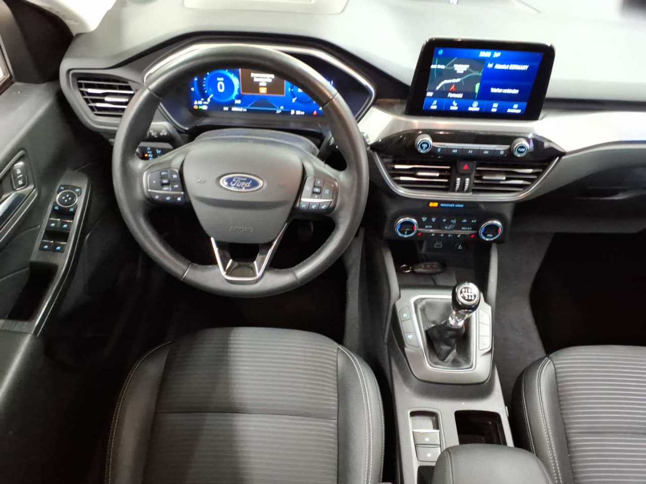 Ford Kuga 2.0 EcoBlue Hybrid TITANIUM X 10