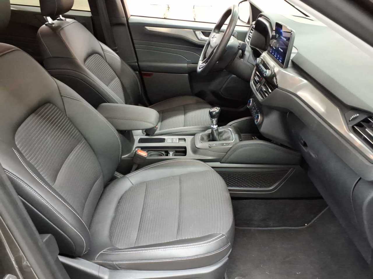 Ford Kuga 2.0 EcoBlue Hybrid TITANIUM X 8
