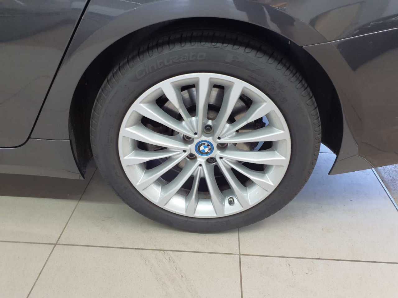 Bmw 530e Touring Aut. Luxury Line 17