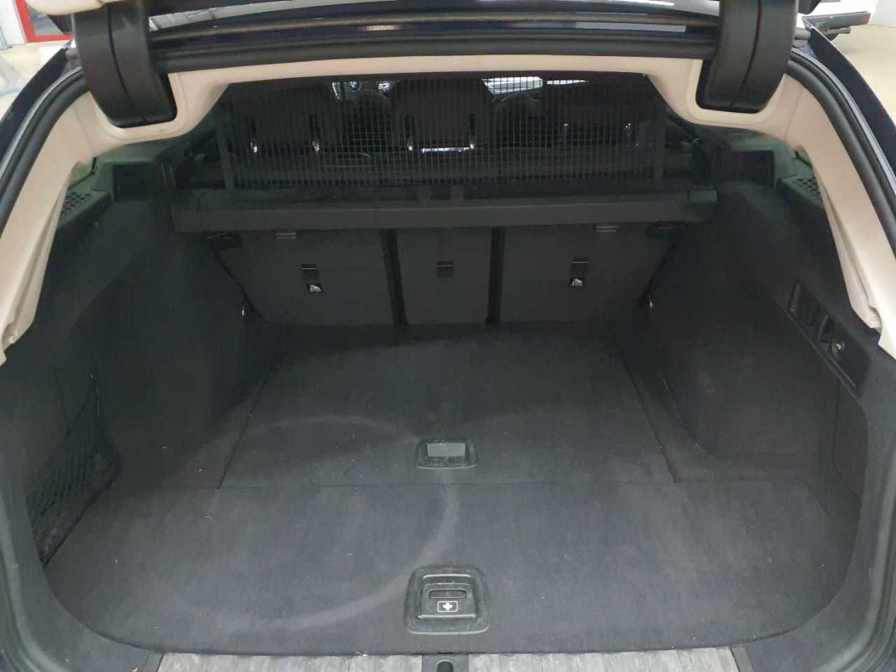 Bmw 318i Touring Aut. 15
