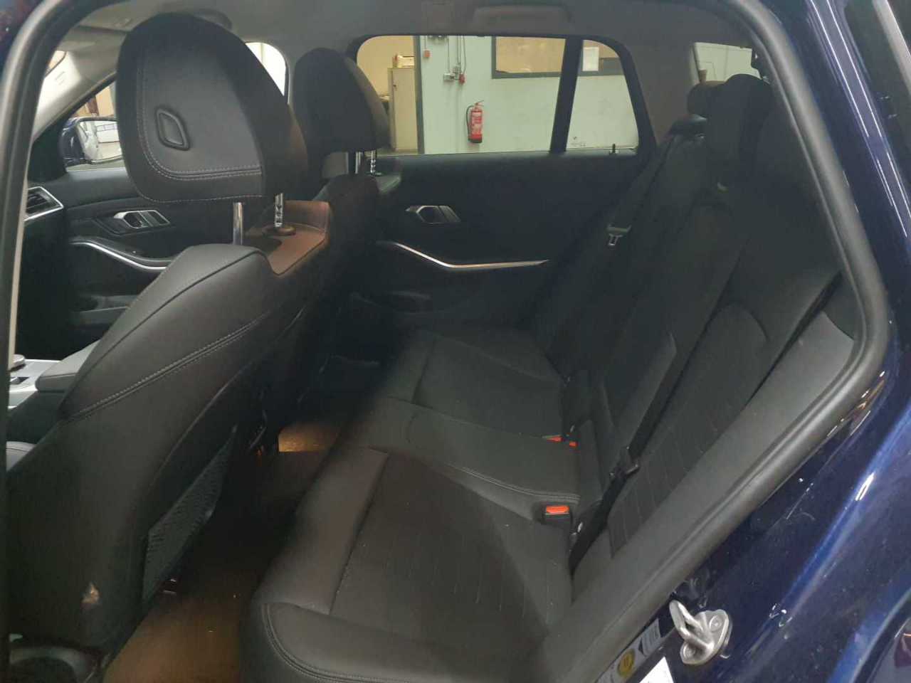 Bmw 318i Touring Aut. 13