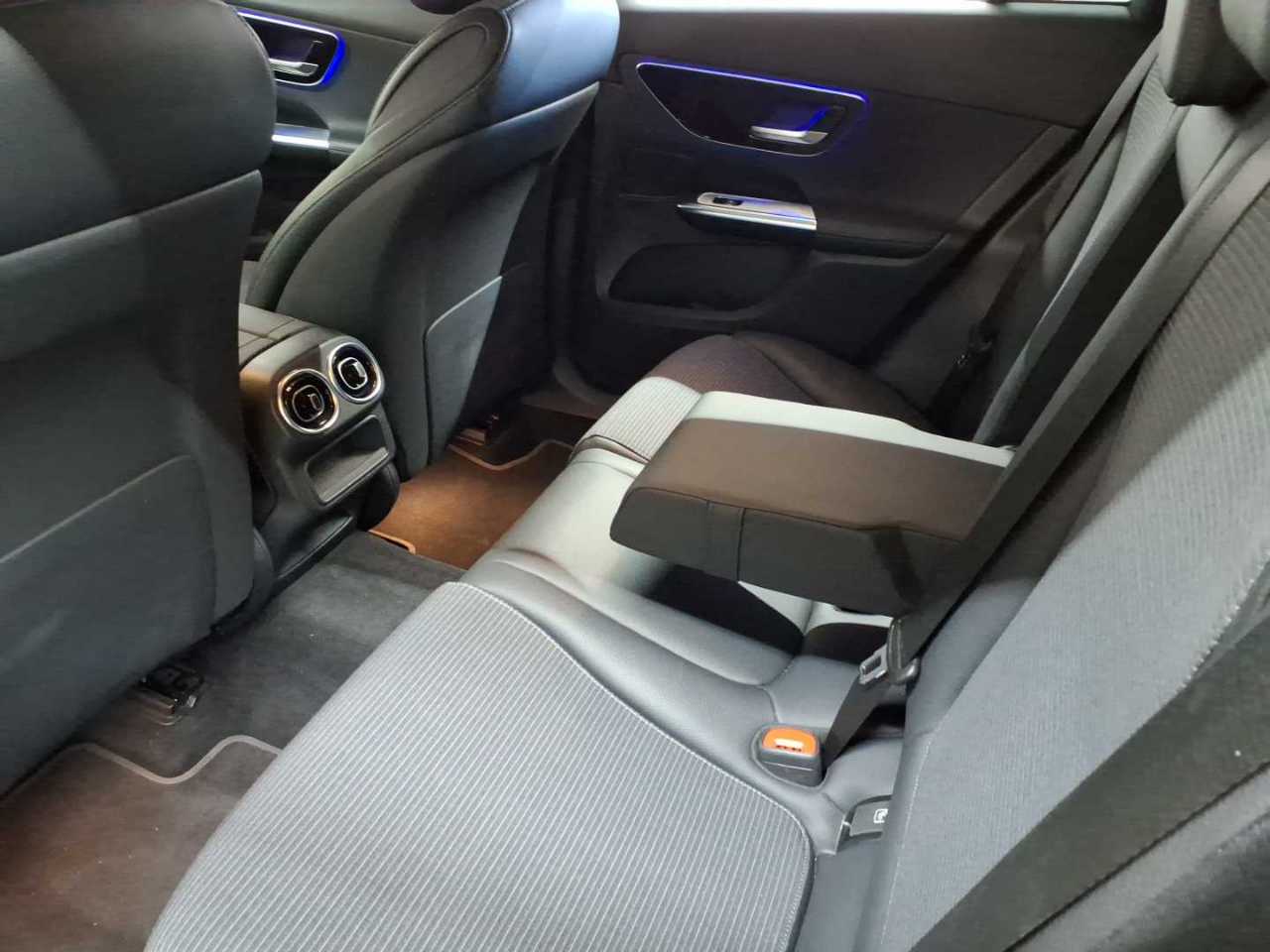 Mercedes-Benz GLC 220 d 4Matic 9G-TRONIC Avantgarde Advanced 8