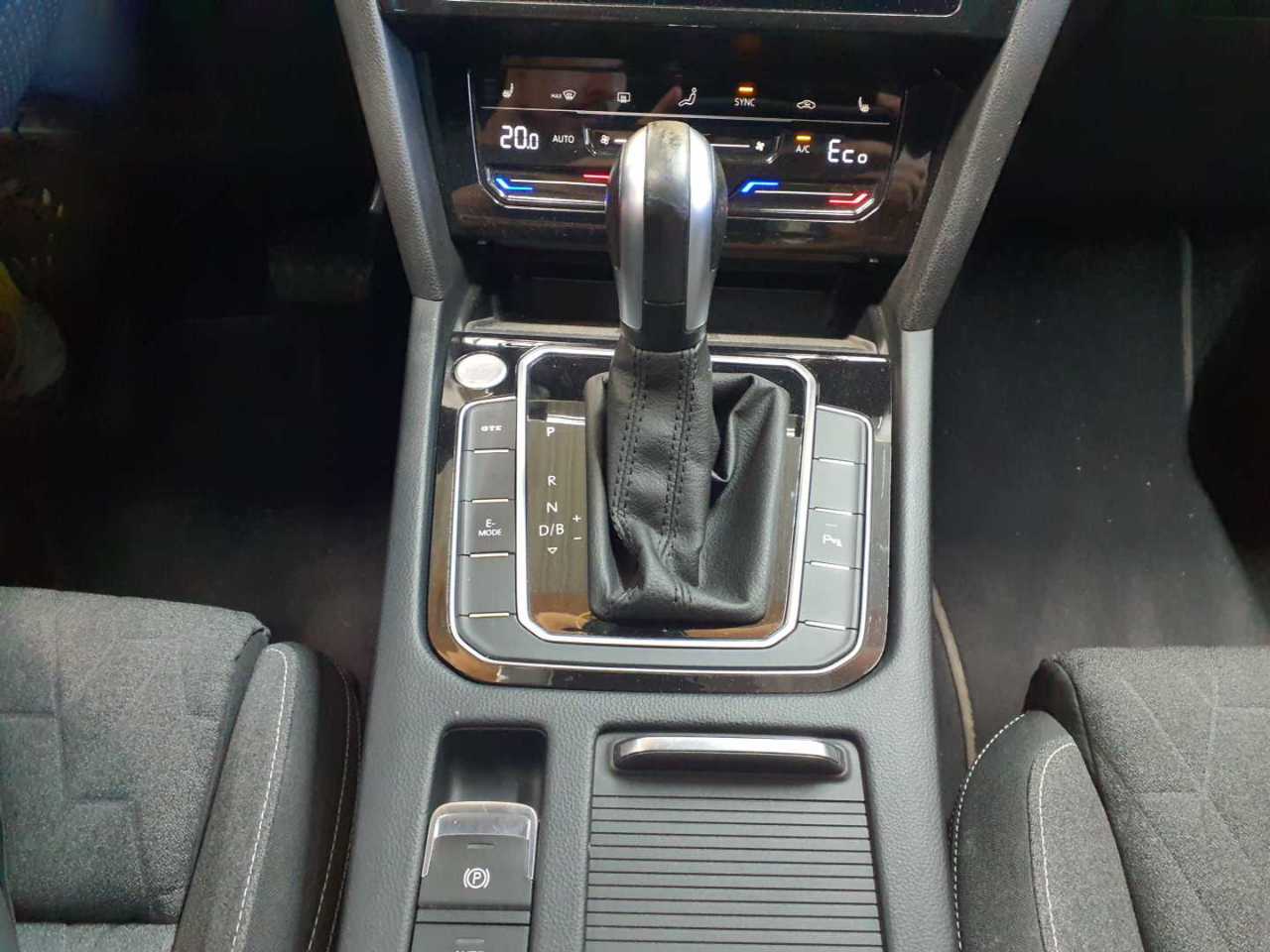 Vw Passat Variant 1.4 TSI Plug-In-Hybrid DSG GTE 10