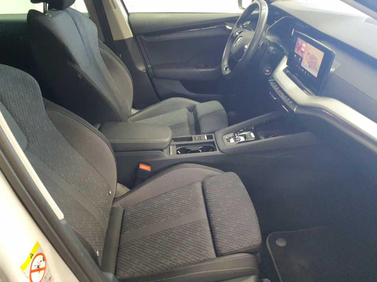 Skoda Octavia Combi 2.0 TDI DSG Clever 8