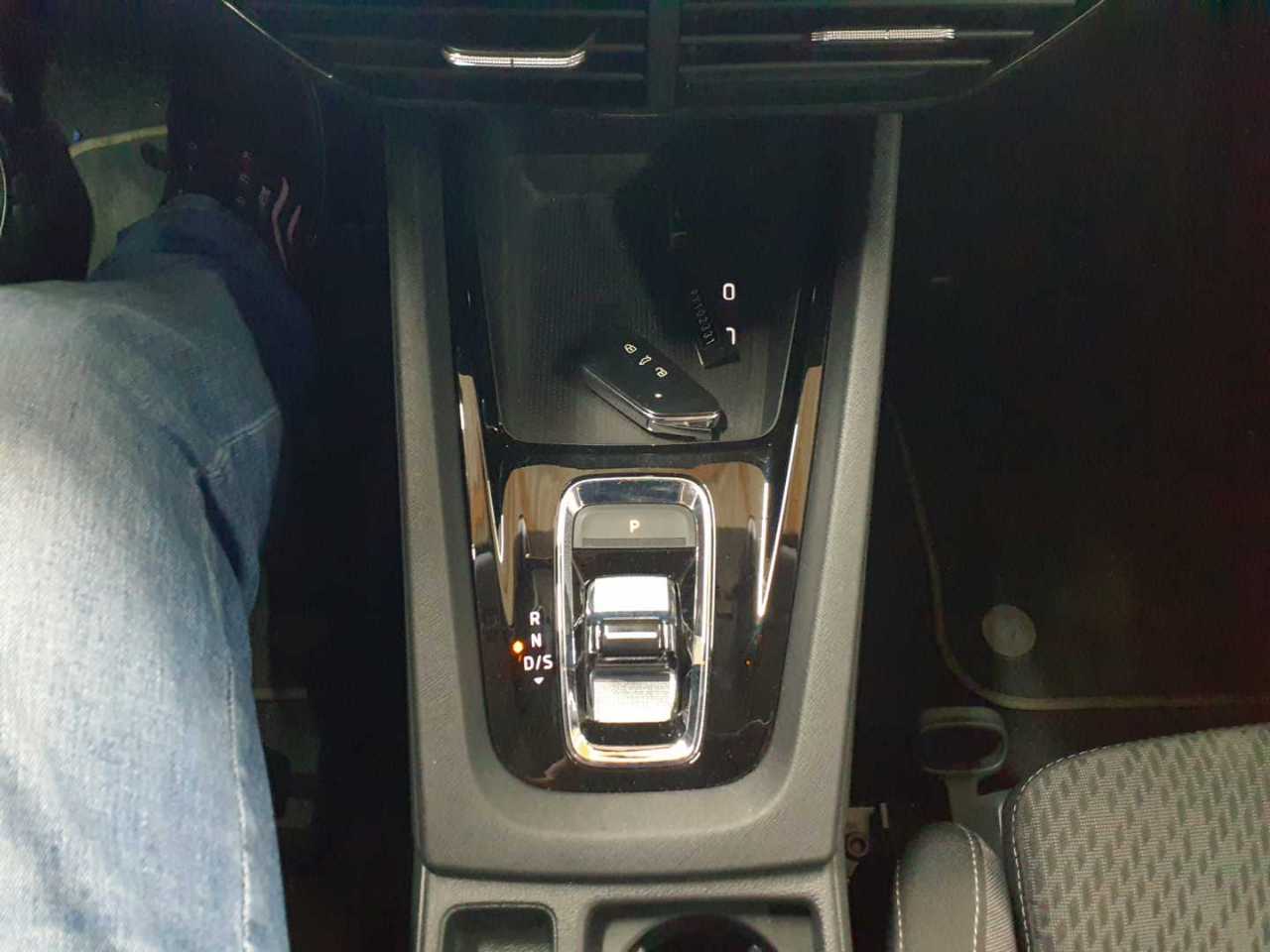 Skoda Octavia Combi 2.0 TDI DSG Clever 10