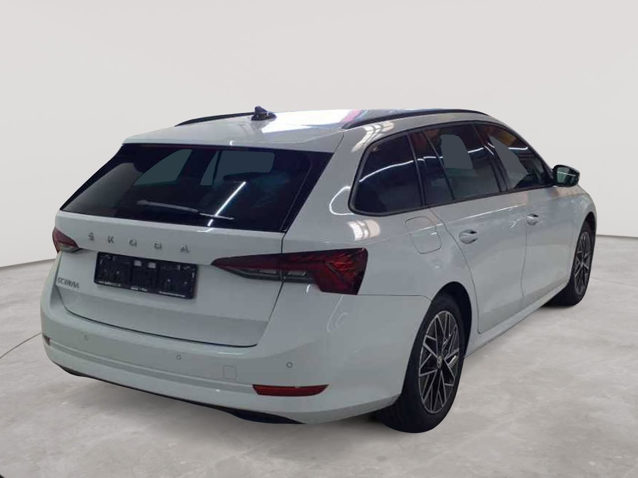 Skoda Octavia Combi 2.0 TDI DSG Clever 4