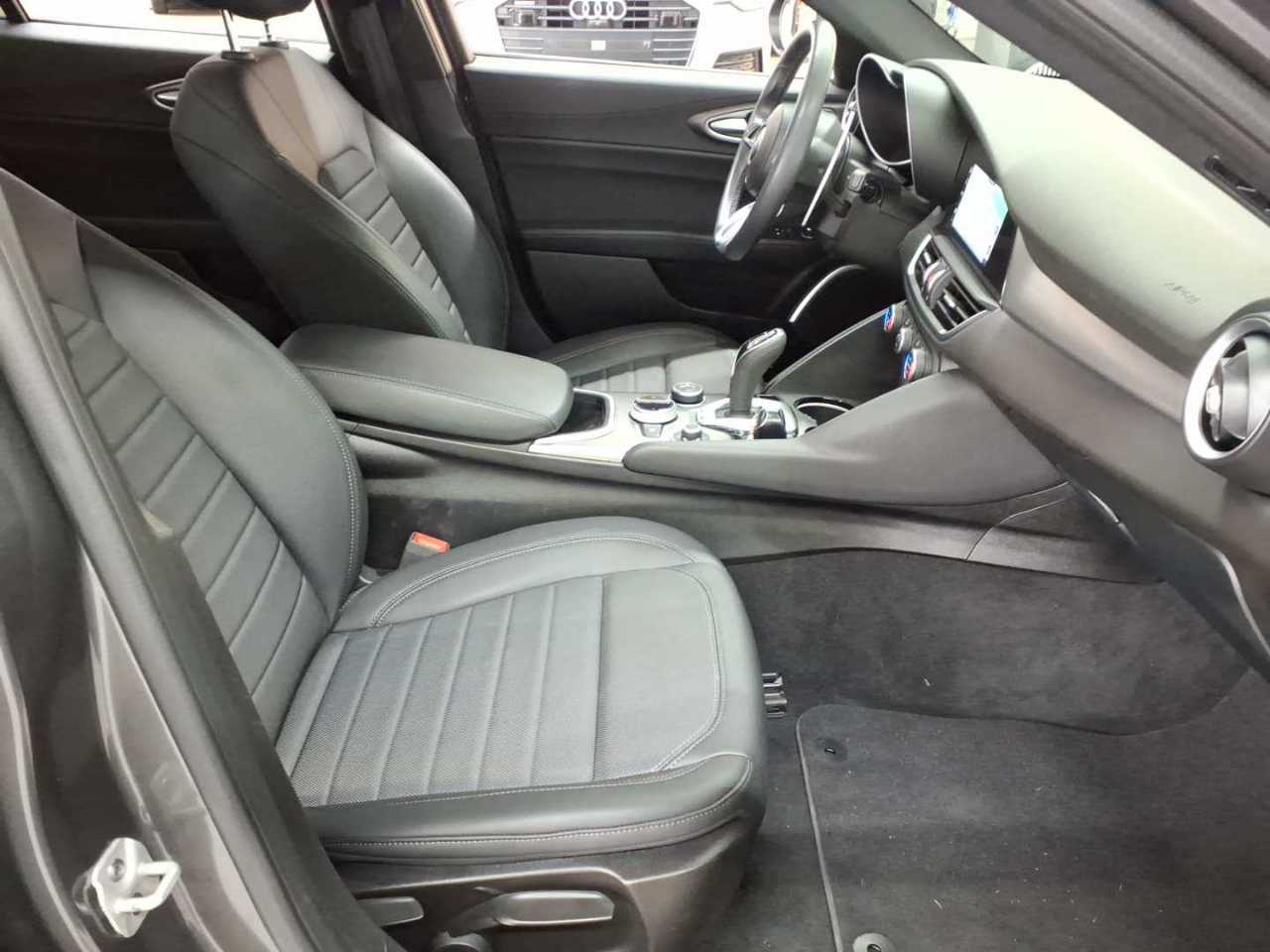 Alfa Romeo Giulia 2.2 Diesel AT8 Sprint 8