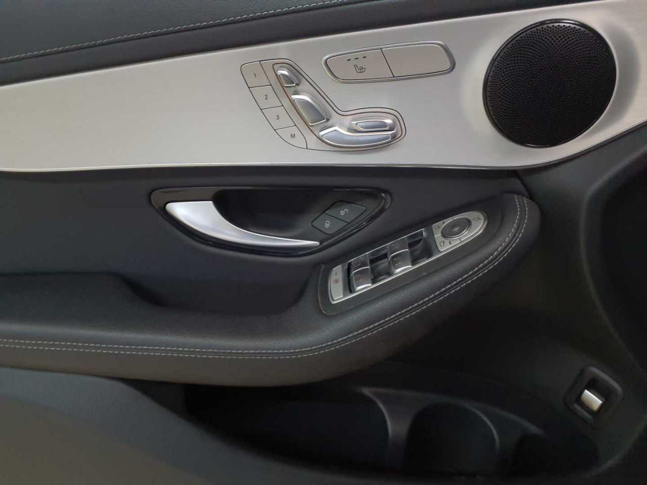 Mercedes-Benz GLC 200 4Matic 9G-TRONIC Exclusive 19