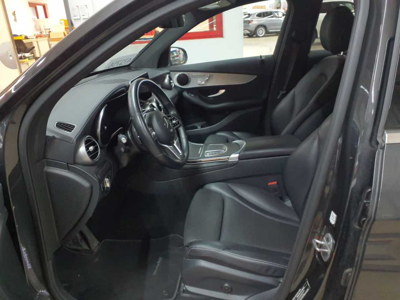 Mercedes-Benz GLC 200 4Matic 9G-TRONIC Exclusive 7