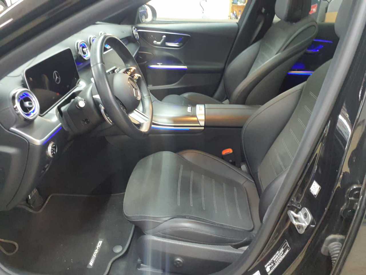 Mercedes-Benz C 220 d 4Matic T 9G-TRONIC AMG Line 8