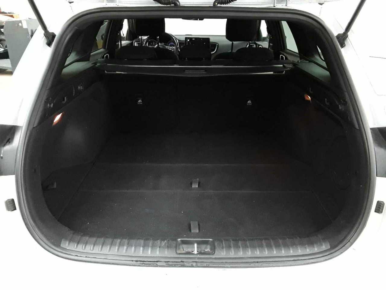Kia Ceed SW 1.6 CRDi (48V Mild-Hybrid) DCT7 GT Line 15