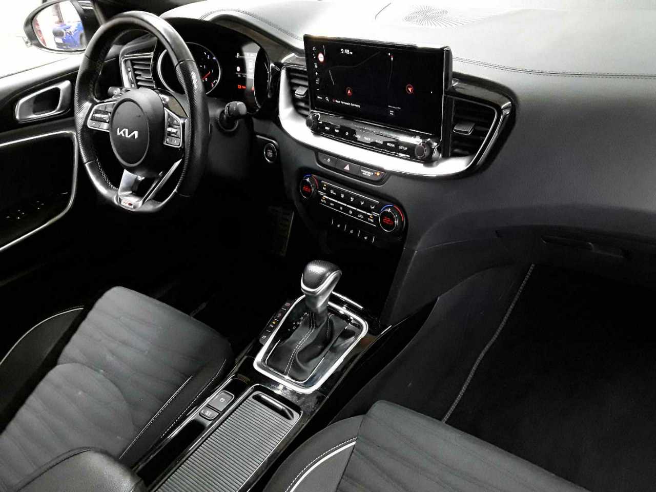 Kia Ceed SW 1.6 CRDi (48V Mild-Hybrid) DCT7 GT Line 9