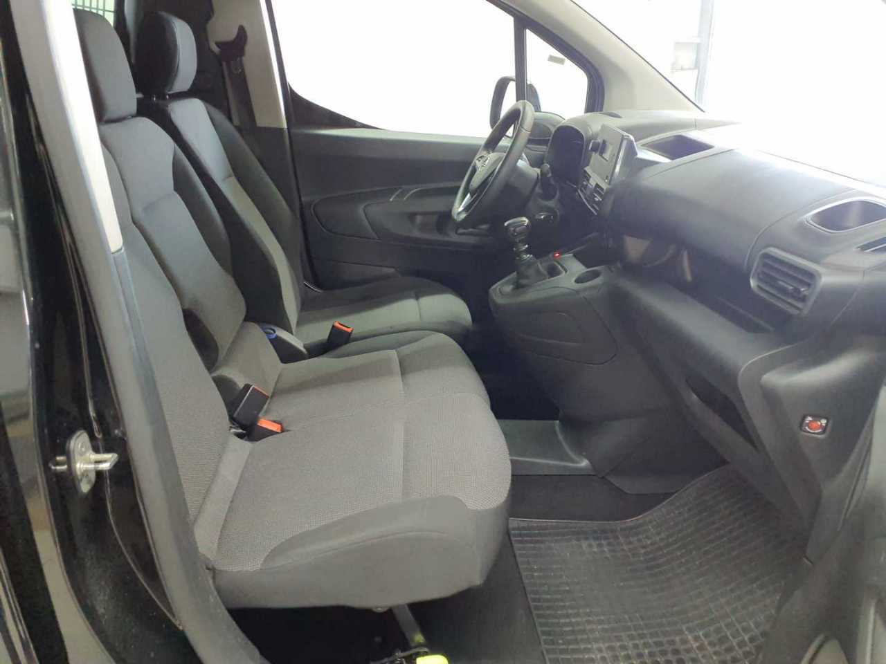 Opel Combo Cargo 1.2 DIT Edition 7
