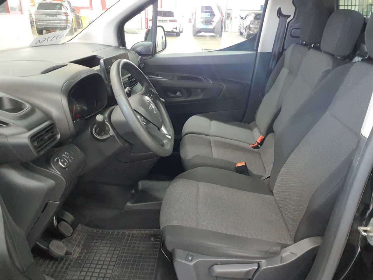 Opel Combo Cargo 1.2 DIT Edition 8