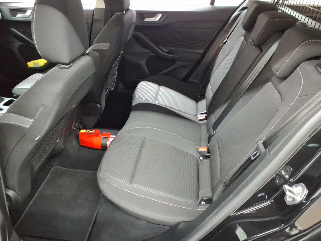 Ford Focus Turnier 1.0 EcoBoost Hybrid COOL&CONNECT 13