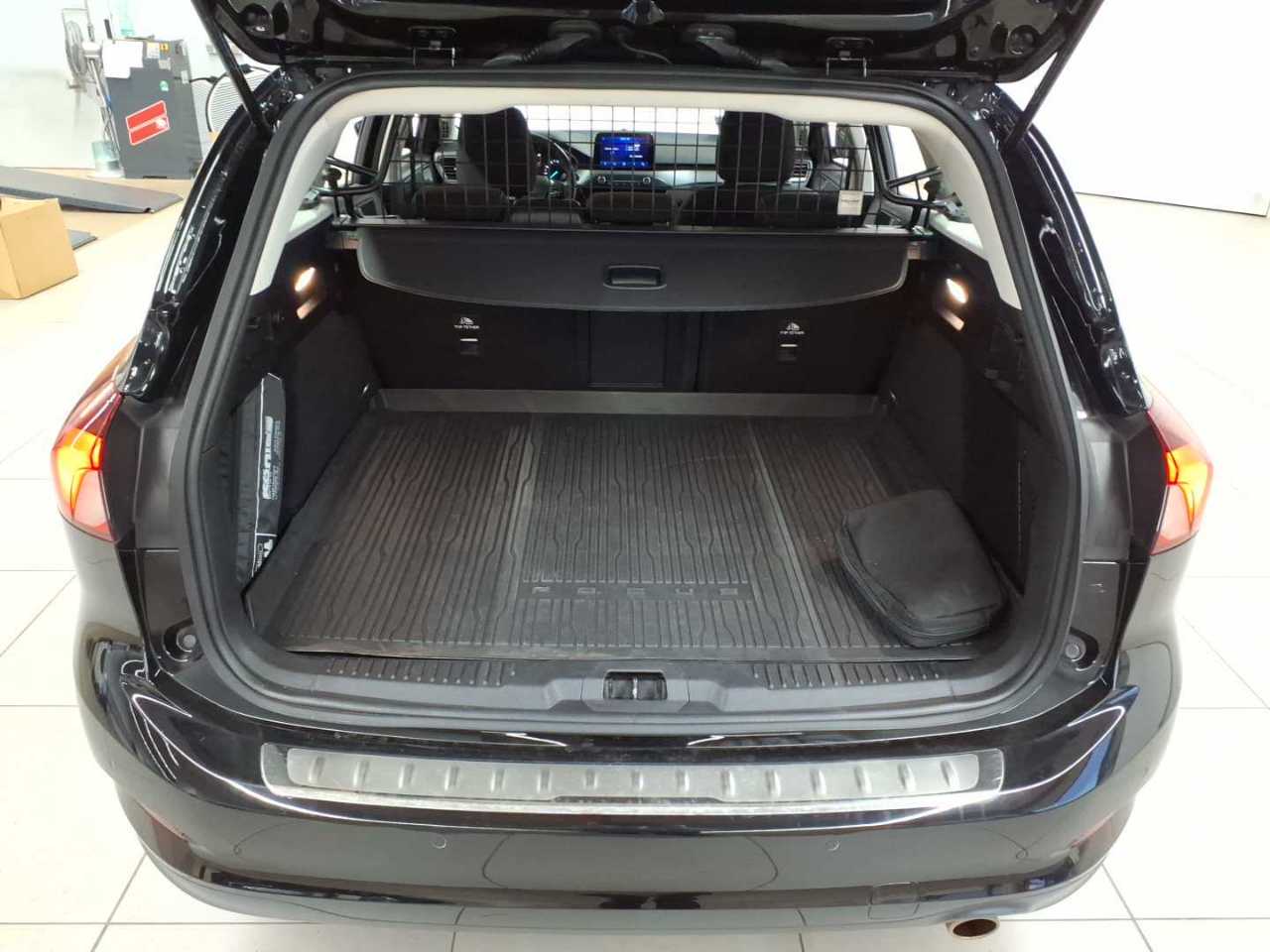 Ford Focus Turnier 1.0 EcoBoost Hybrid COOL&CONNECT 15