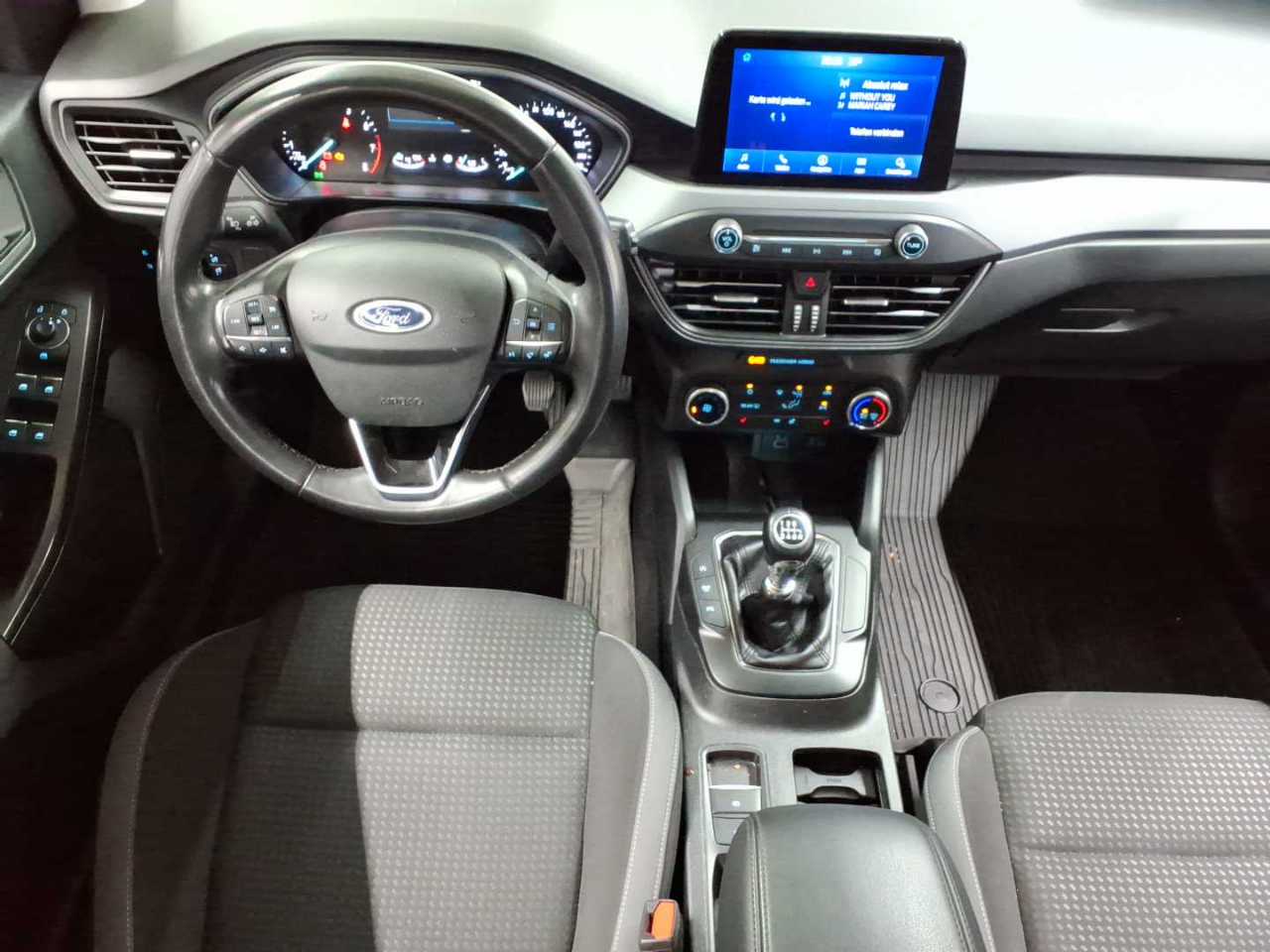 Ford Focus Turnier 1.0 EcoBoost Hybrid COOL&CONNECT 10