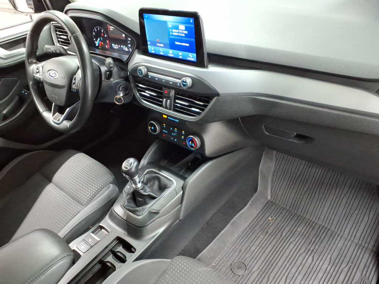 Ford Focus Turnier 1.0 EcoBoost Hybrid COOL&CONNECT 9