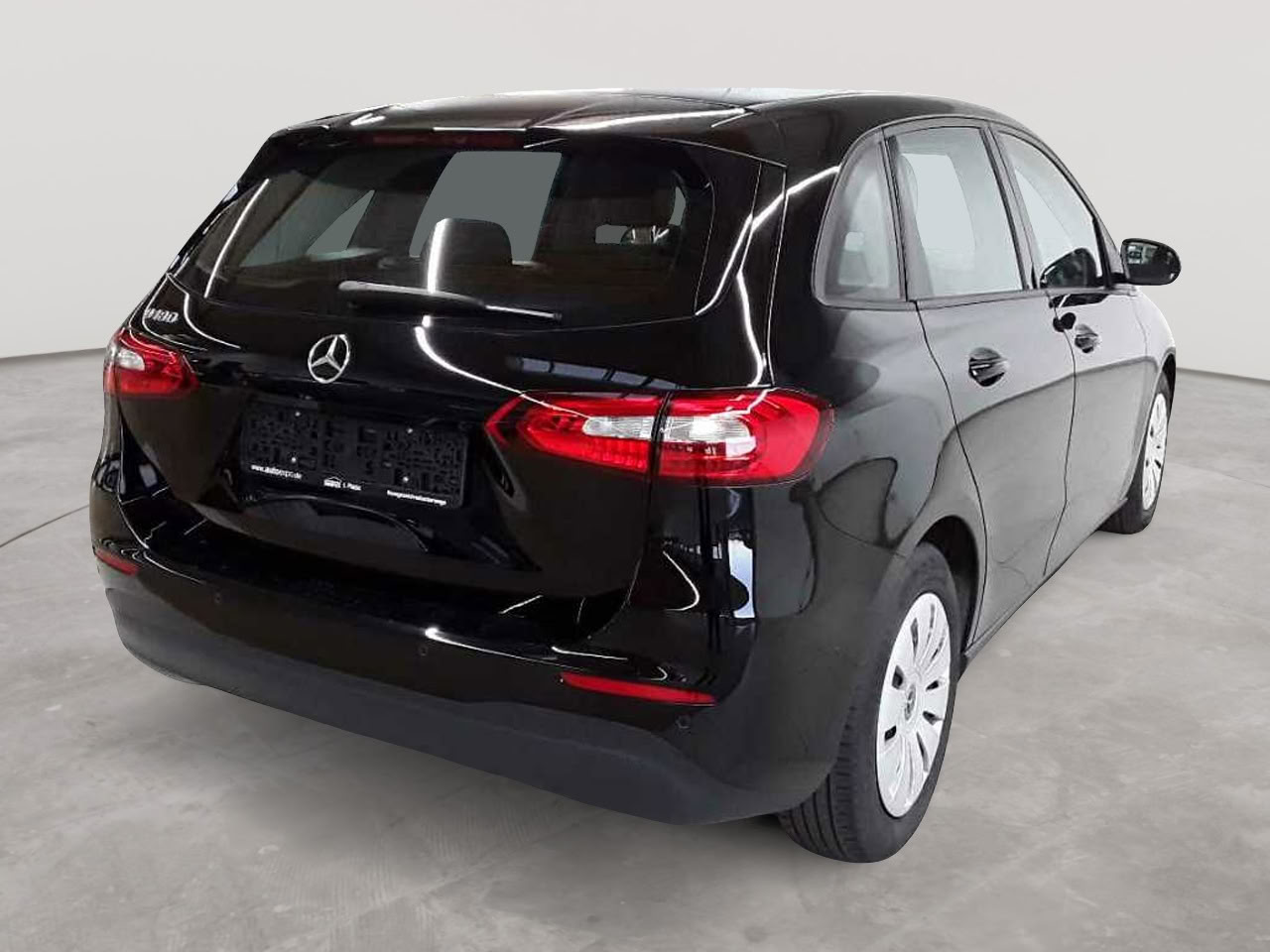 Mercedes-Benz B 180 7G-DCT 4