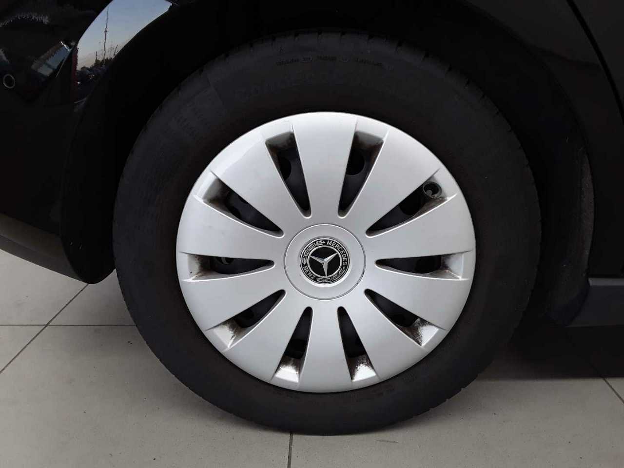 Mercedes-Benz B 180 7G-DCT 18