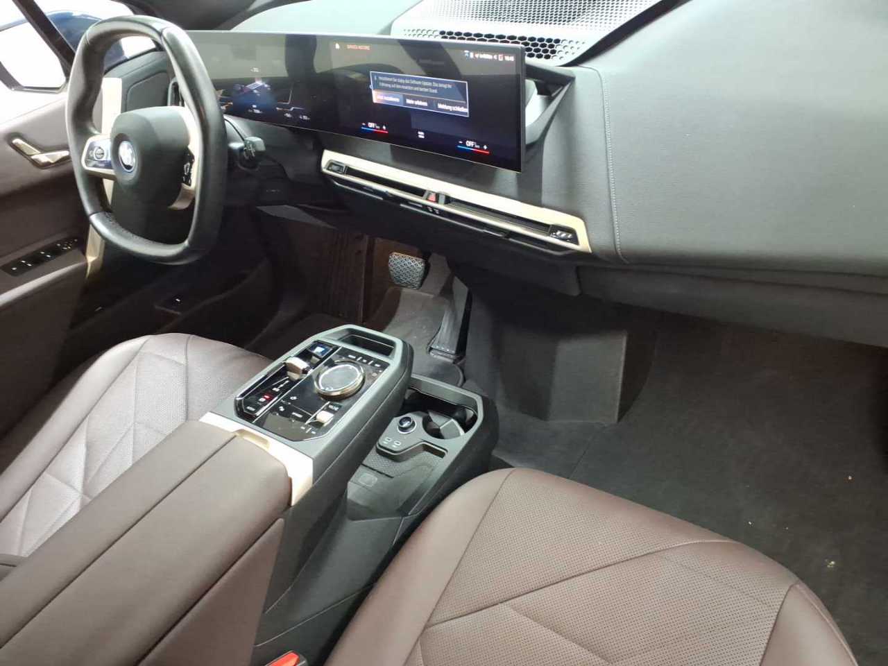 Bmw iX xDrive40 9